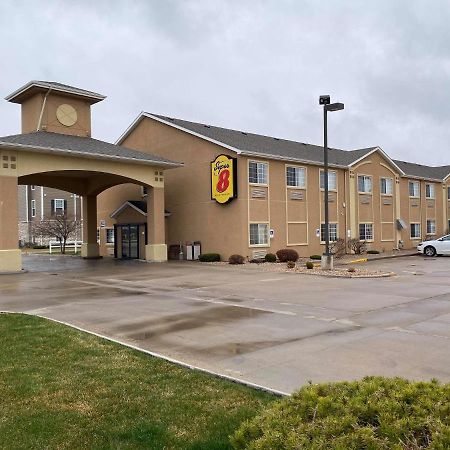 Super 8 By Wyndham Great Bend Hotel Екстериор снимка