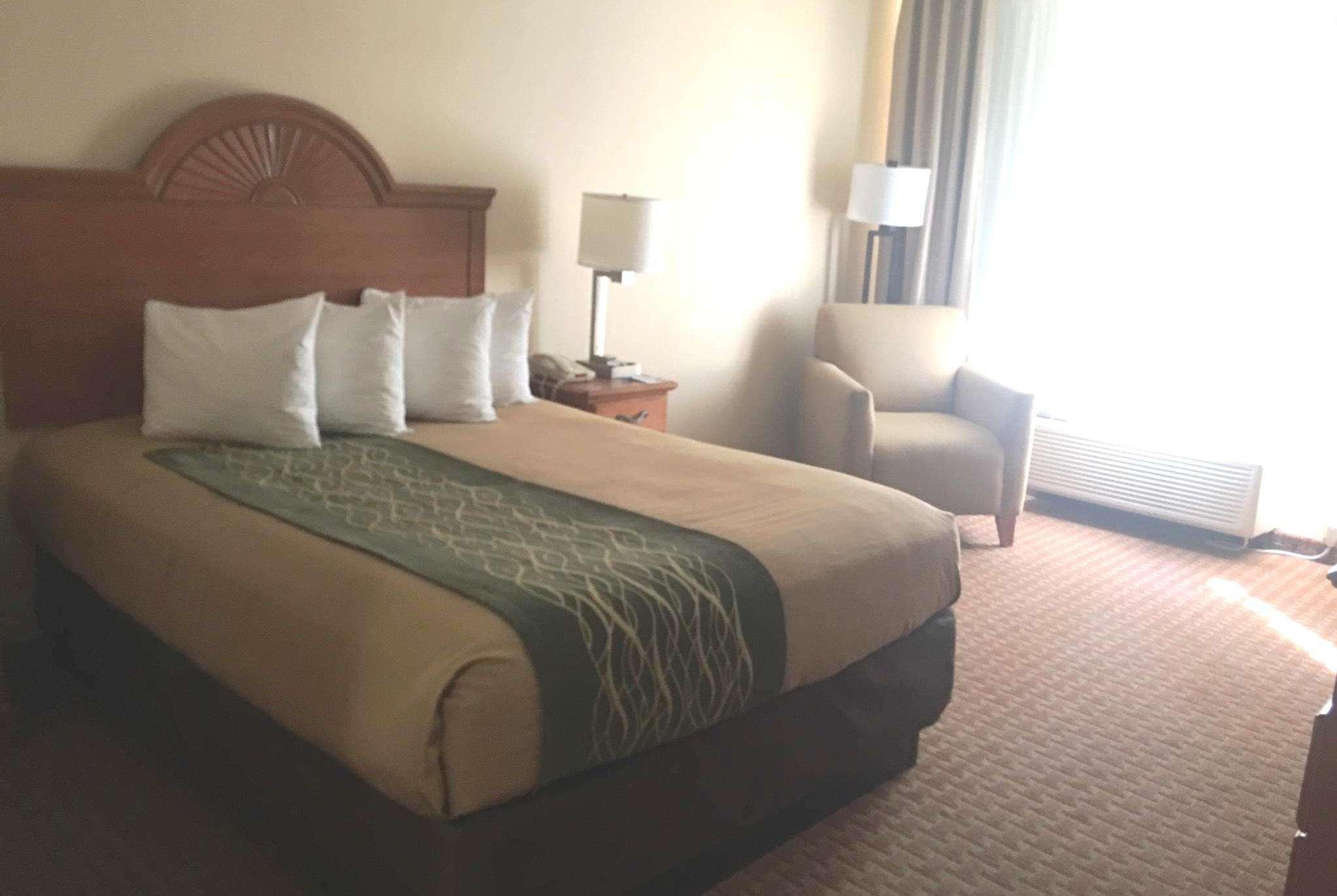Super 8 By Wyndham Great Bend Hotel Екстериор снимка